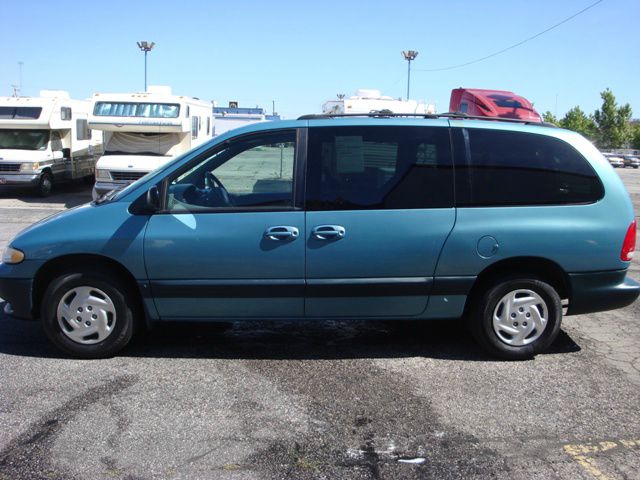 1999 Dodge Grand Caravan SE
