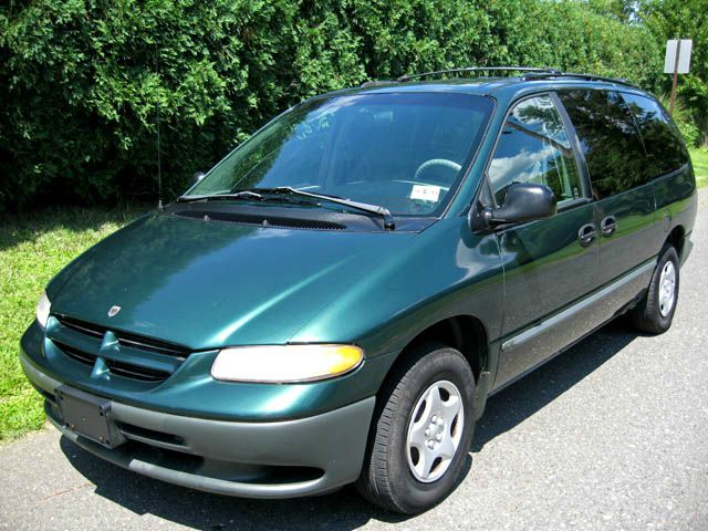 1999 Dodge Grand Caravan Base