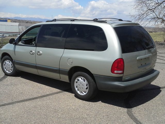 2000 Dodge Grand Caravan SE