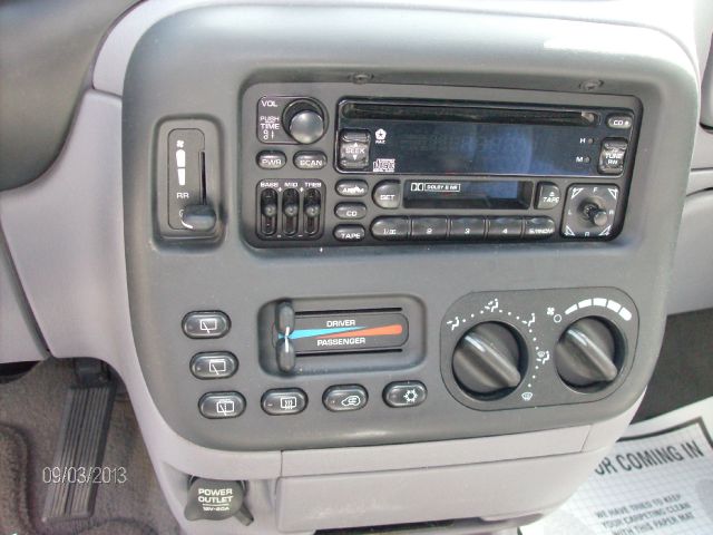 2000 Dodge Grand Caravan SE