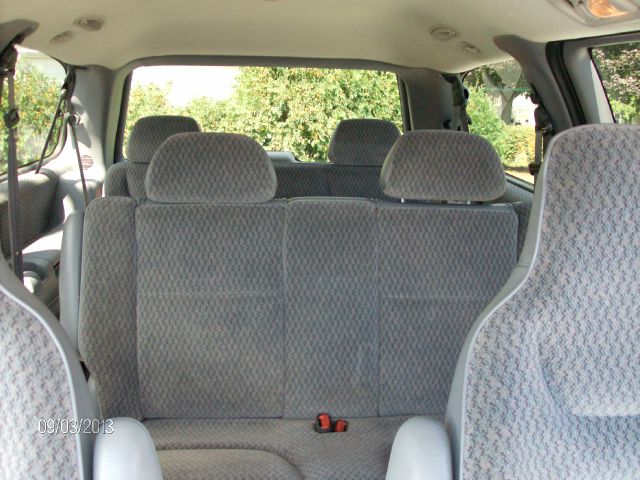 2000 Dodge Grand Caravan SE