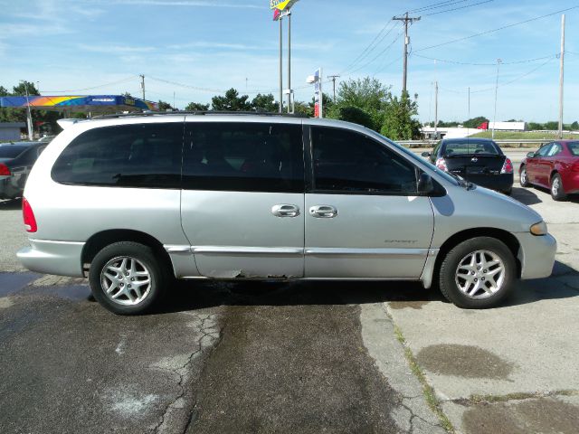 2000 Dodge Grand Caravan SE