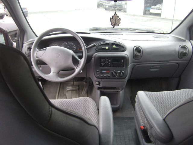 2000 Dodge Grand Caravan Base
