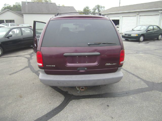 2000 Dodge Grand Caravan Base