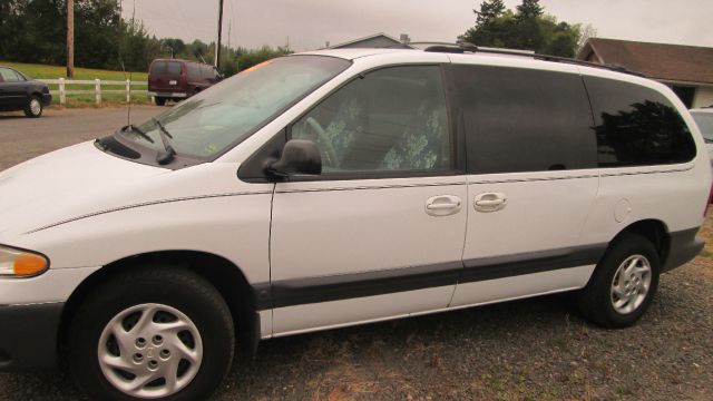 2000 Dodge Grand Caravan SE