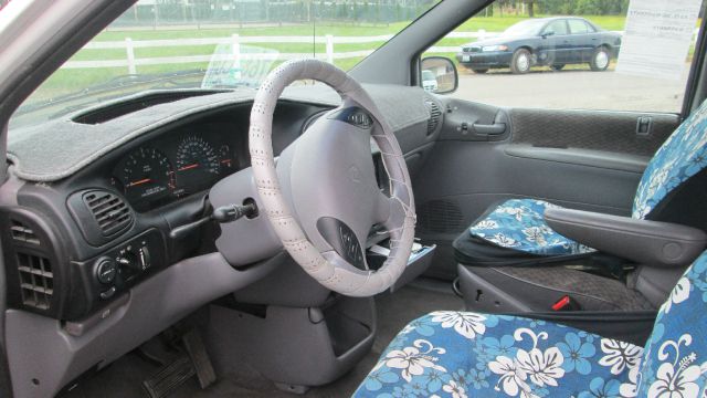 2000 Dodge Grand Caravan SE