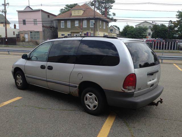 2000 Dodge Grand Caravan Base