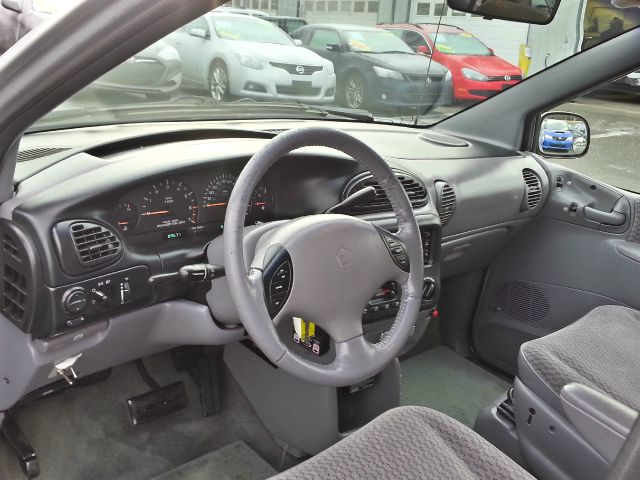 2000 Dodge Grand Caravan 4dr Sdn I4 Man LE (natl)