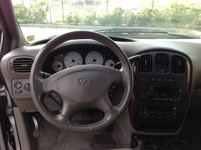 2001 Dodge Grand Caravan LW2