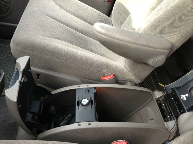 2001 Dodge Grand Caravan LW2