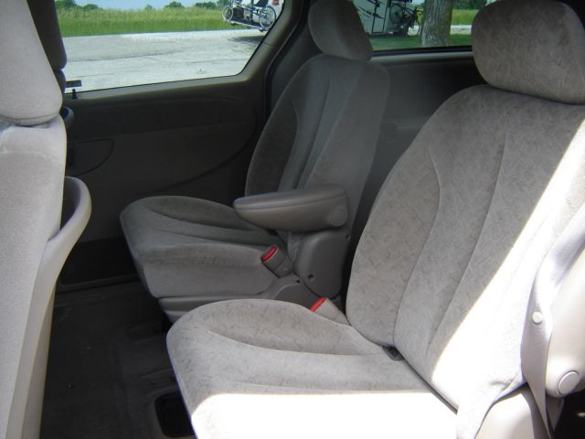 2001 Dodge Grand Caravan LW2