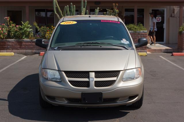 2002 Dodge Grand Caravan LS Mini Van