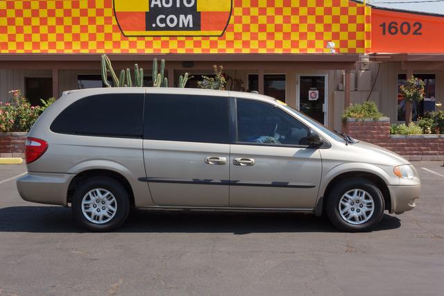 2002 Dodge Grand Caravan LS Mini Van