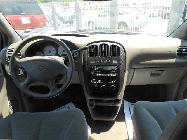 2003 Dodge Grand Caravan SE