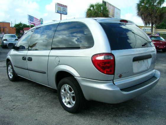 2003 Dodge Grand Caravan SE