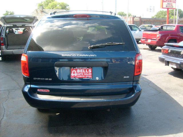2003 Dodge Grand Caravan SE