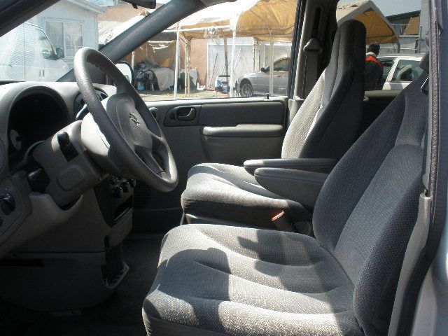 2003 Dodge Grand Caravan SE