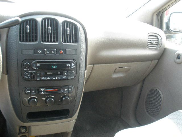 2003 Dodge Grand Caravan SE