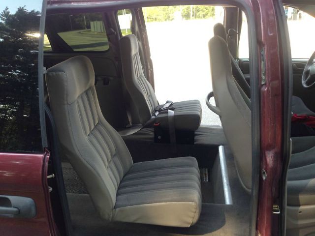 2003 Dodge Grand Caravan SE