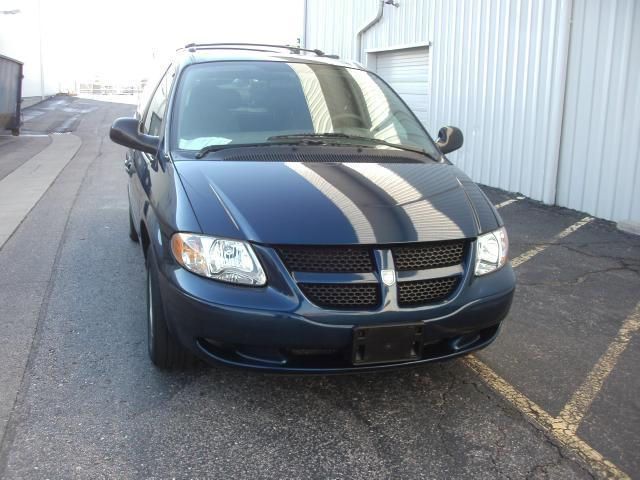 2003 Dodge Grand Caravan SE