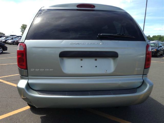 2003 Dodge Grand Caravan SE