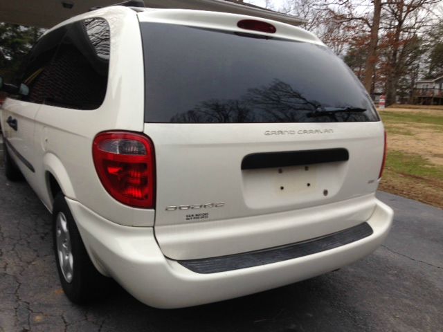2003 Dodge Grand Caravan SE