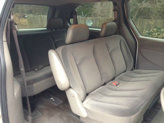 2003 Dodge Grand Caravan SE