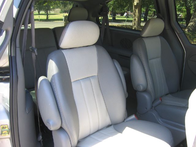 2004 Dodge Grand Caravan S