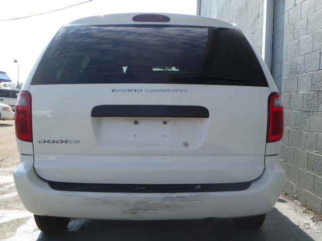 2004 Dodge Grand Caravan SE