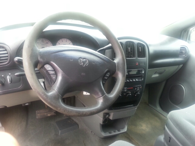 2004 Dodge Grand Caravan SE