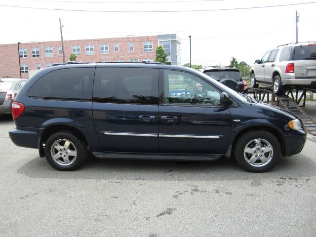 2004 Dodge Grand Caravan S