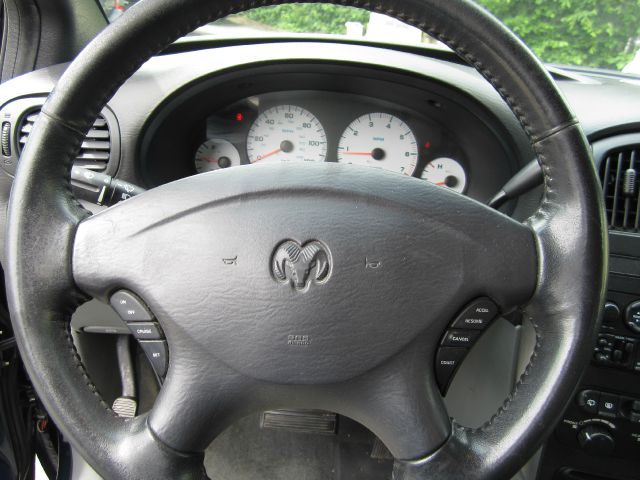 2004 Dodge Grand Caravan S