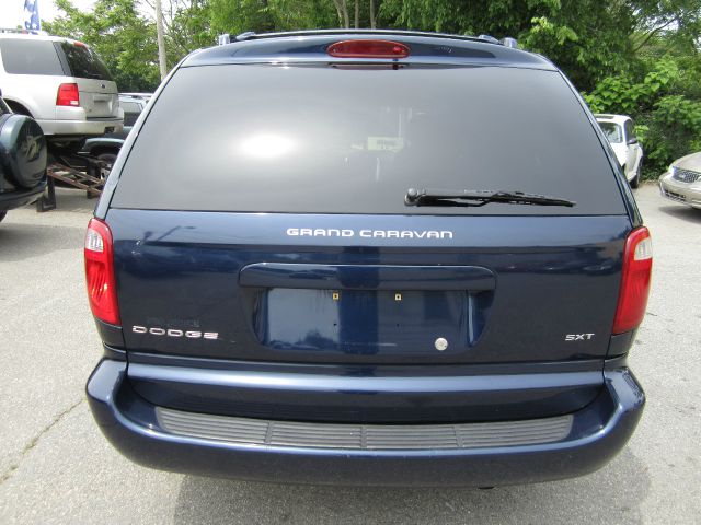 2004 Dodge Grand Caravan S