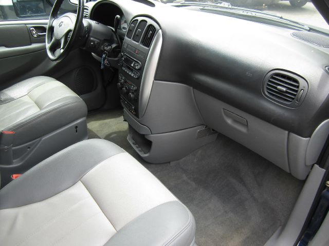 2004 Dodge Grand Caravan S