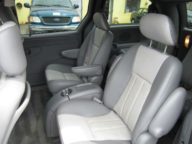 2004 Dodge Grand Caravan S