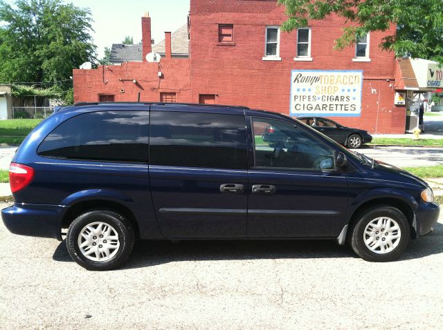 2004 Dodge Grand Caravan SE