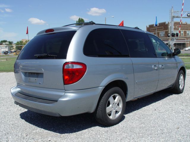 2005 Dodge Grand Caravan S