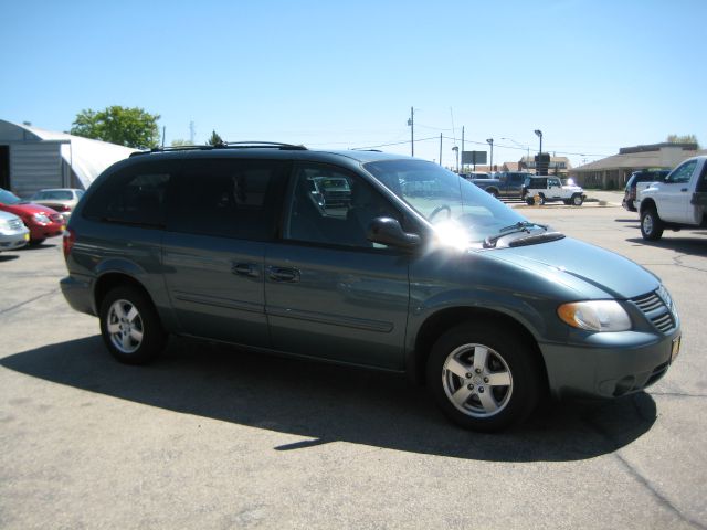 2005 Dodge Grand Caravan S