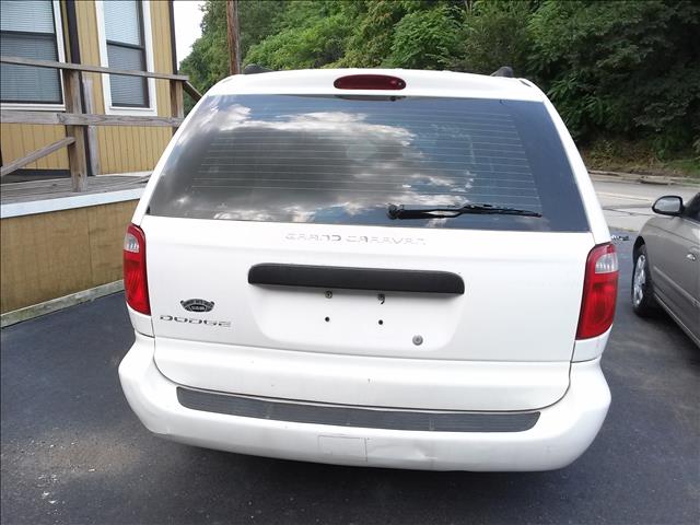 2005 Dodge Grand Caravan SE