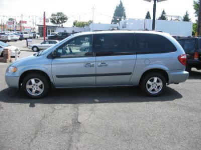 2005 Dodge Grand Caravan SE