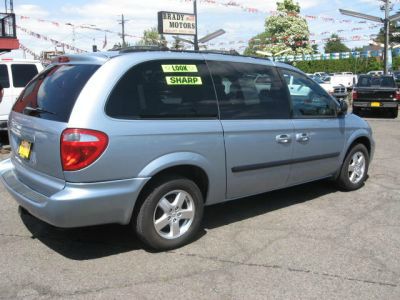 2005 Dodge Grand Caravan SE