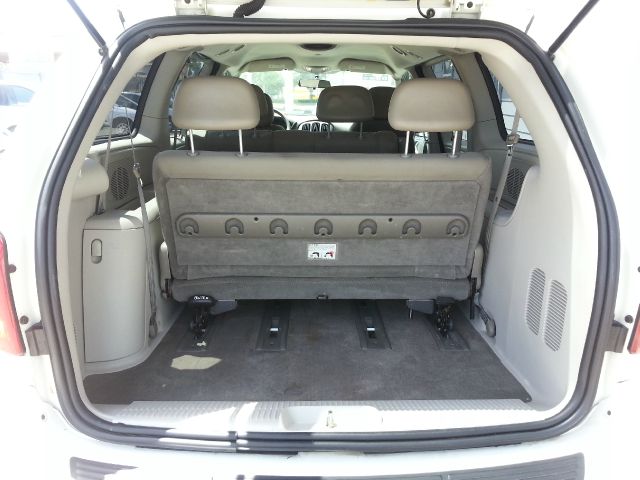 2005 Dodge Grand Caravan SE