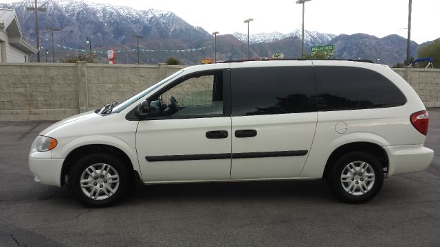 2005 Dodge Grand Caravan 2
