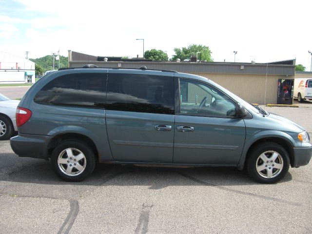 2005 Dodge Grand Caravan S