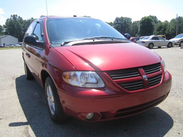 2005 Dodge Grand Caravan S