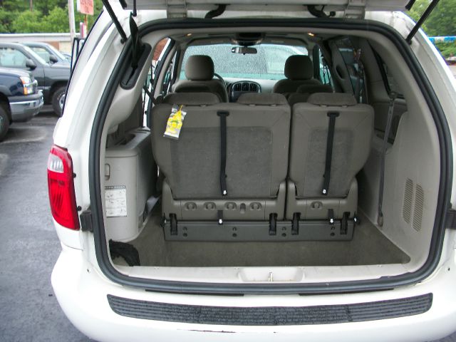 2005 Dodge Grand Caravan S