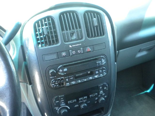 2005 Dodge Grand Caravan S