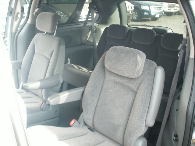 2005 Dodge Grand Caravan S
