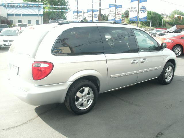 2005 Dodge Grand Caravan S