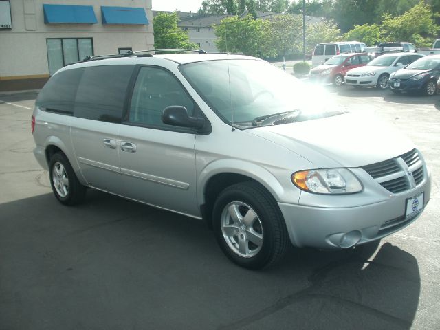 2005 Dodge Grand Caravan S